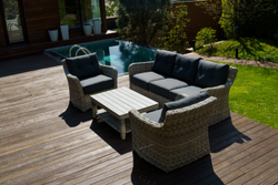 Набор из искусственного ротанга ВЕНЕЦИЯ: 3-х местный диван + 2 кресла + кофейный столик (цвет: серый)