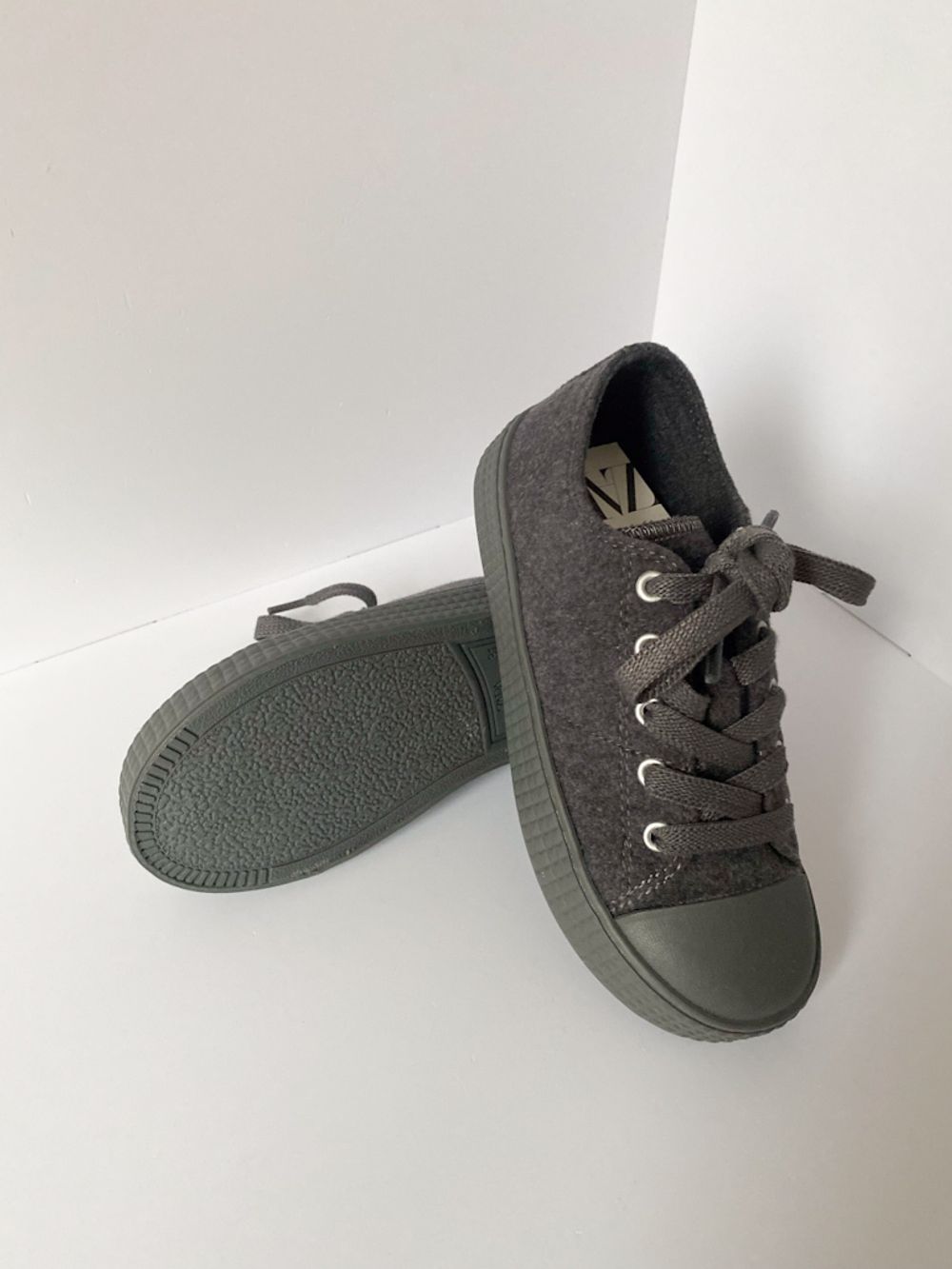 Новые кеды Zara, 31