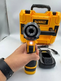 DeWalt Шуруповерт, 18 В, 40 Нм, 2 АКБ