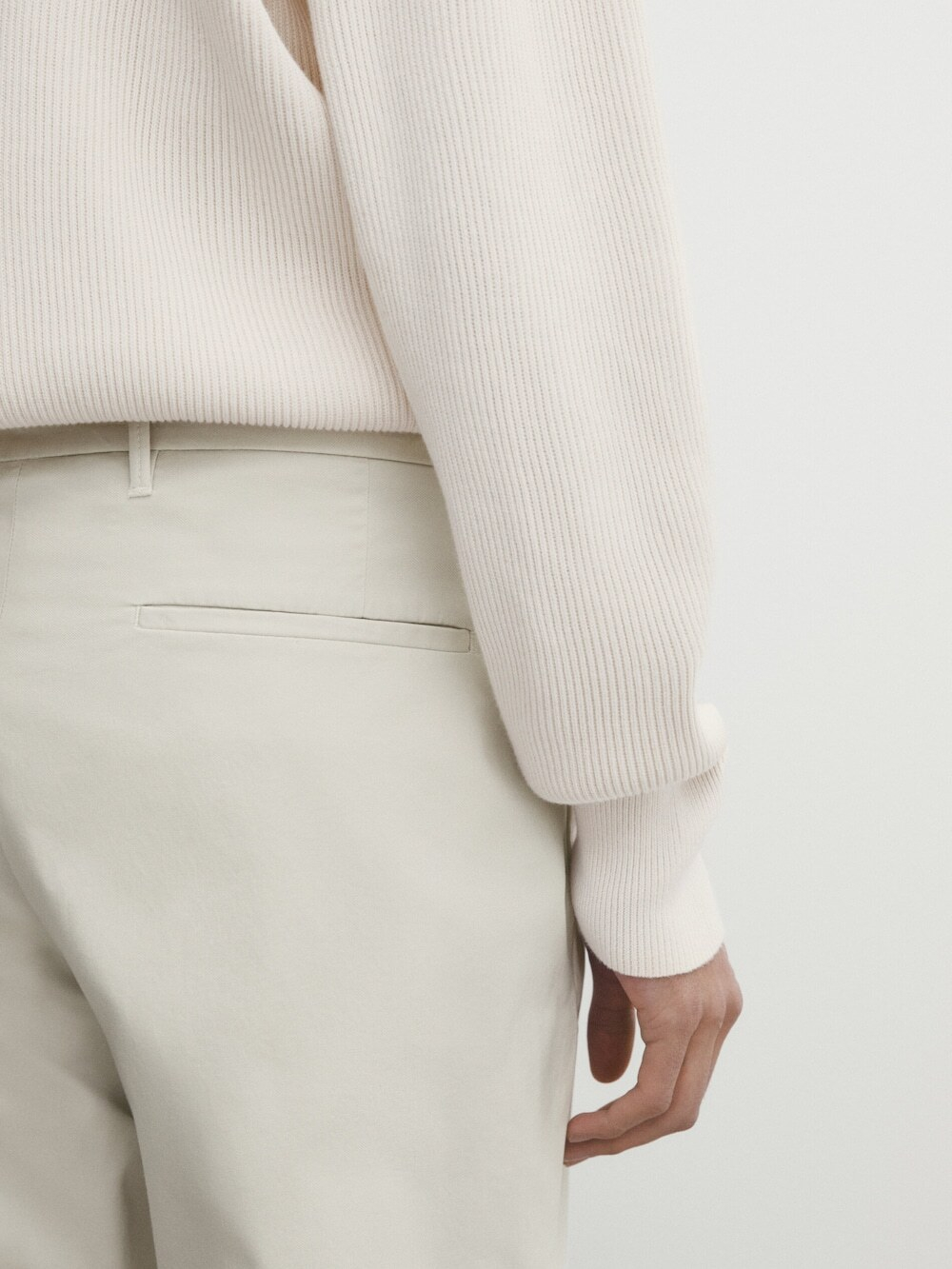 Massimo Dutti Зауженные брюки чинос из трикотина, дымчатый