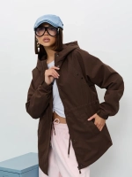 Ветровка с капюшоном удлиненная