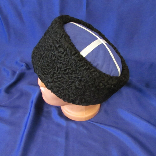 Кубанка каракуль натуральный черный, верх синий