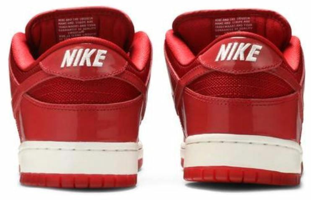 Кроссовки Nike Dunk Sb Red Space Jam