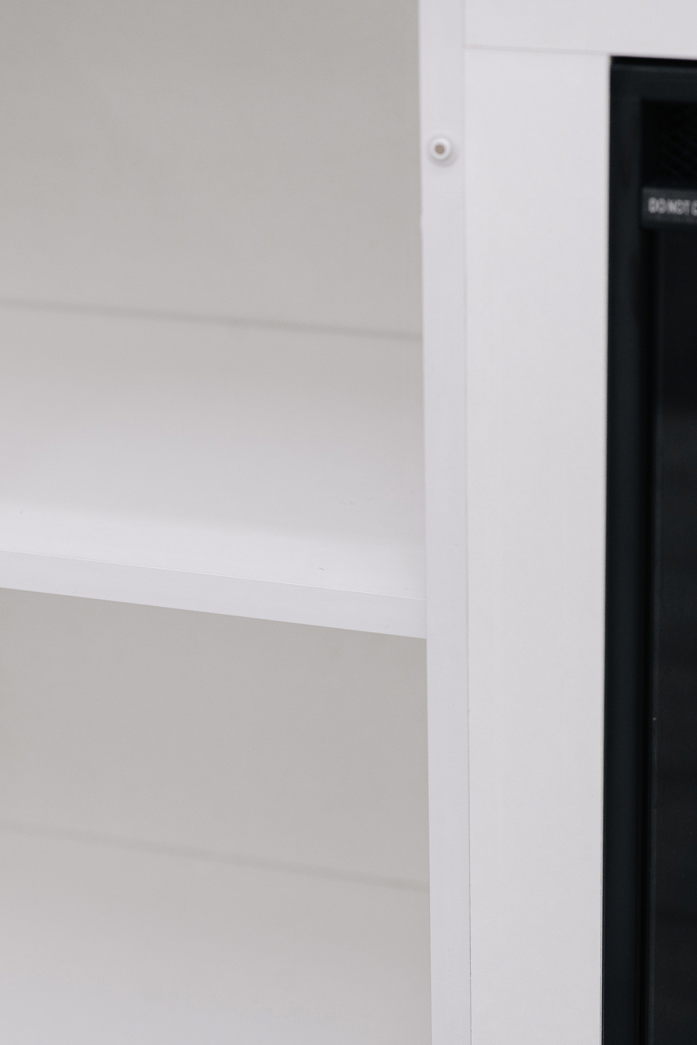 Каминокомплект Тумба Modern TV с очагом Pulsar 23B белый фасад графи