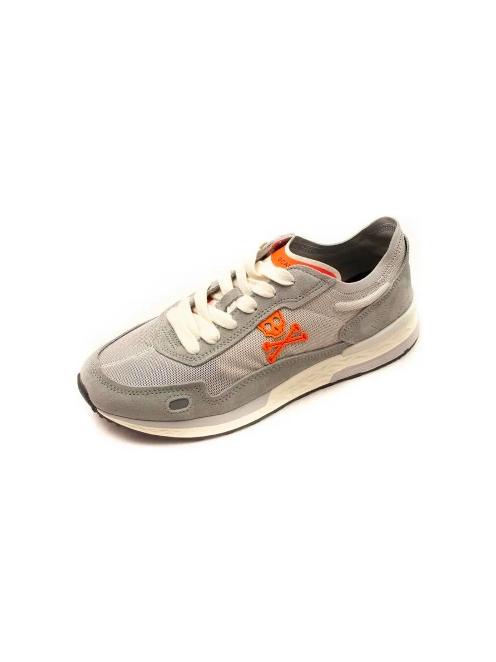 Кроссовки из замши