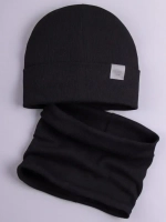 Шапка трикотажная и снуд для детей на осень