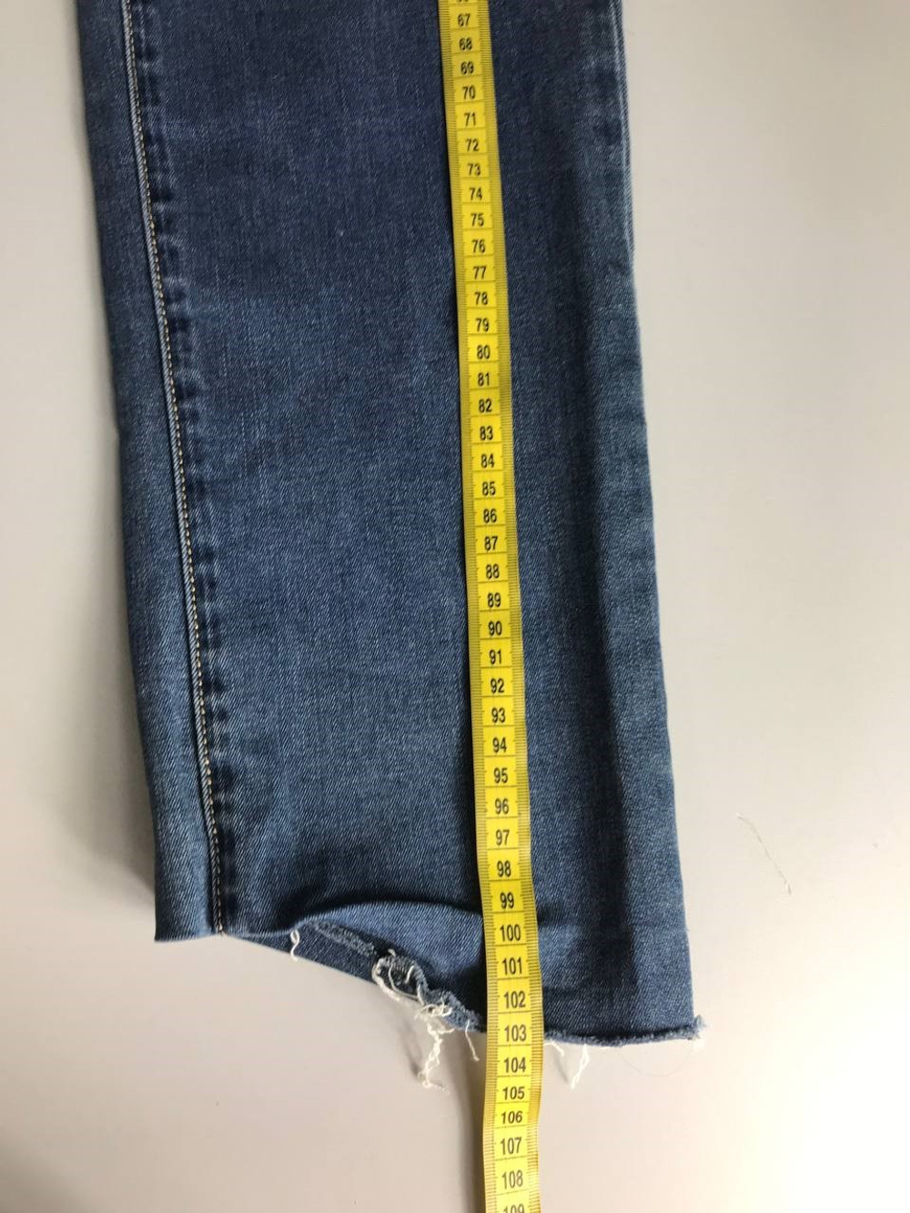 Джинсы свободного кроя, маркировка 34, визуально на 40 размер