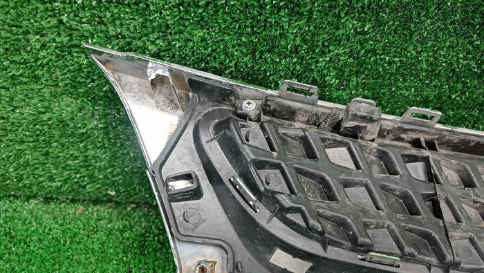 Решетка радиатора KIA Rio 4 X-Line (2017-2020)