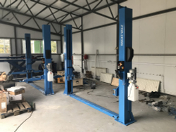 Подъемник двухстоечный GW-E4500 380 Great Wolf, 4500кг