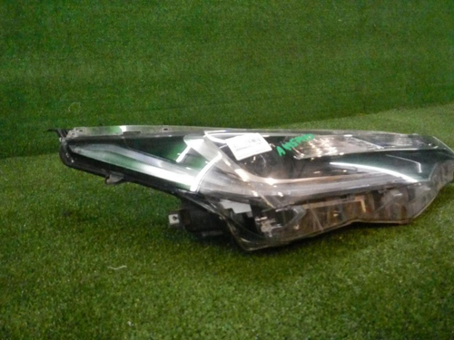 Фара правая Toyota Corolla 11 E160 (2015-2019) LED