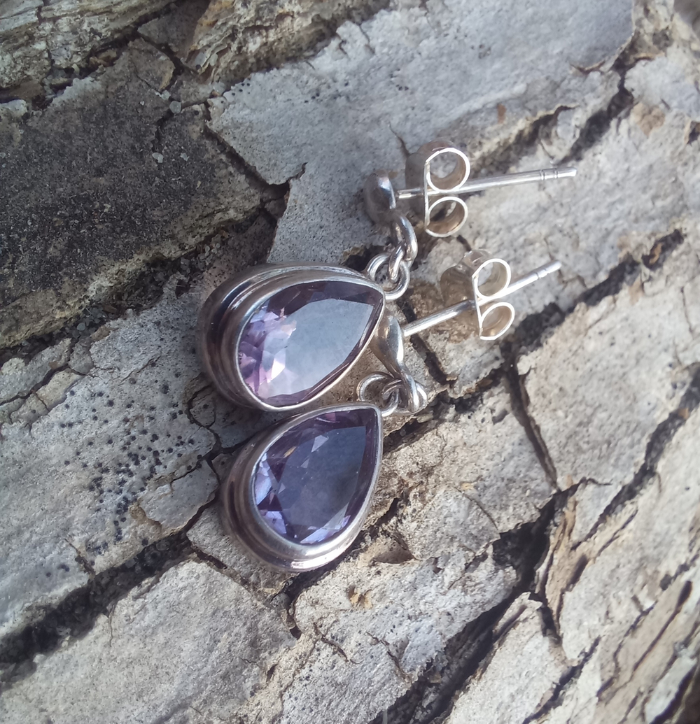 Серьги-гвоздики КАПЛЯ, серебро/аметист
