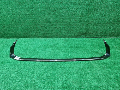 Молдинг решетки радиатора Lexus ES 7 (2018-2021)