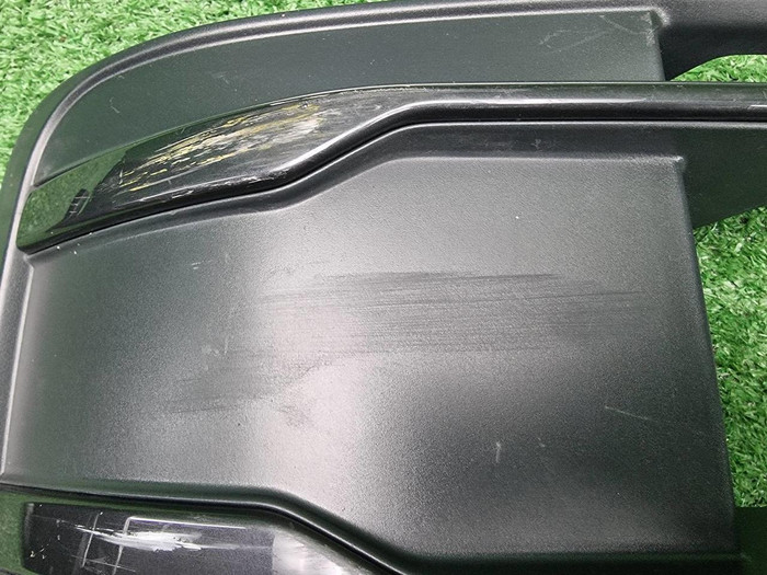 Накладка переднего бампера правая Audi Q7 2 15-19