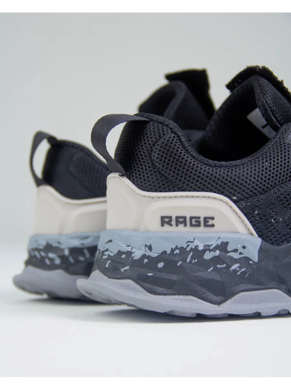 Беговые кроссовки с двойной амортизацией и подошвой EVA