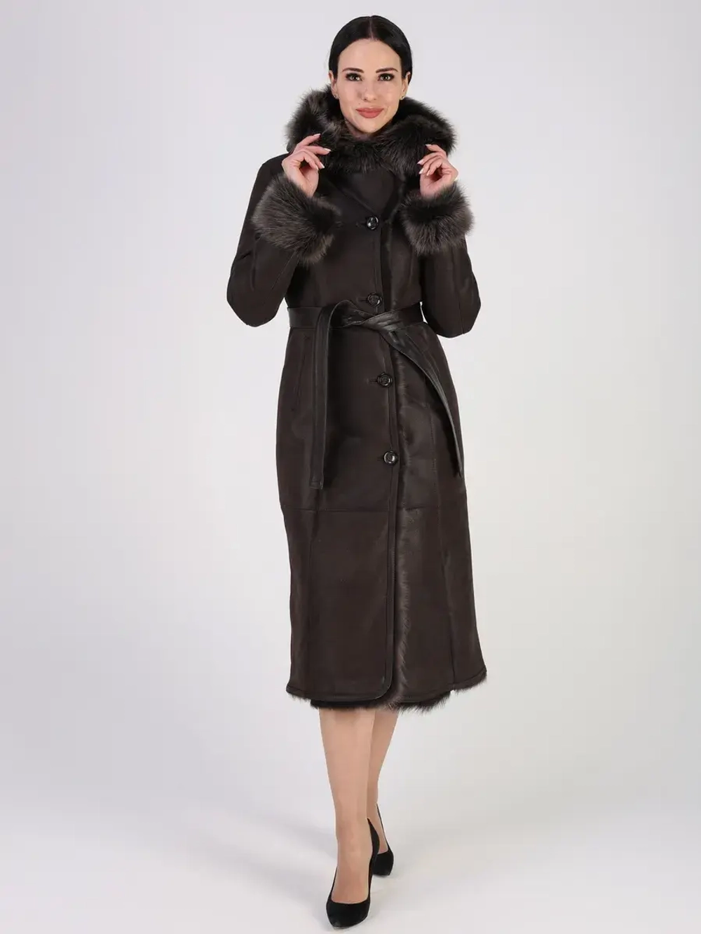 Дубленка зимняя натуральная с капюшоном длинная и теплая