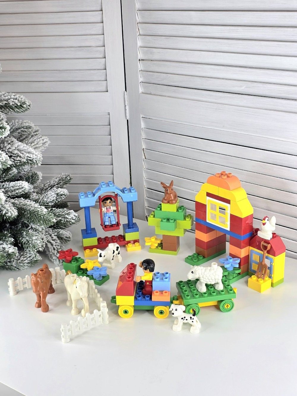 Конструктор блочный 100 деталей со столиком (100816232)