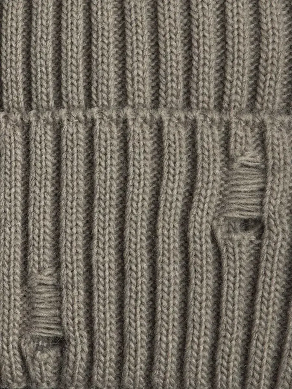 Шапка бини рваная и снуд осенняя