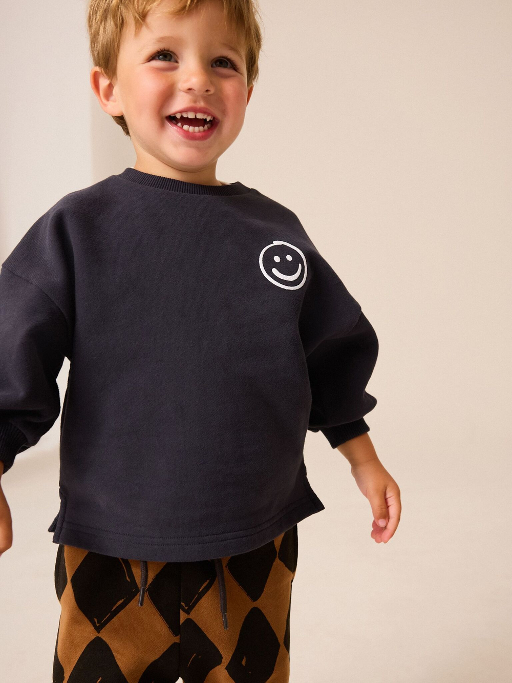 Толстовка и джоггеры в комплекте для мальчика Next B39-097, Черный, Коричневый