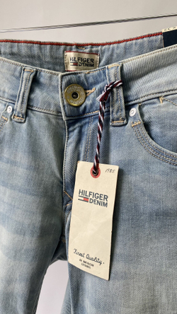 Джинсы Tommy Hilfiger