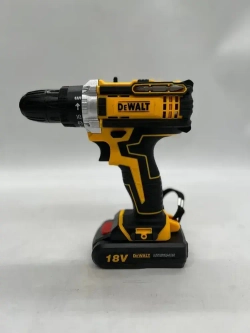 DeWalt Шуруповерт, 18 В, 50 Нм, 2 АКБ