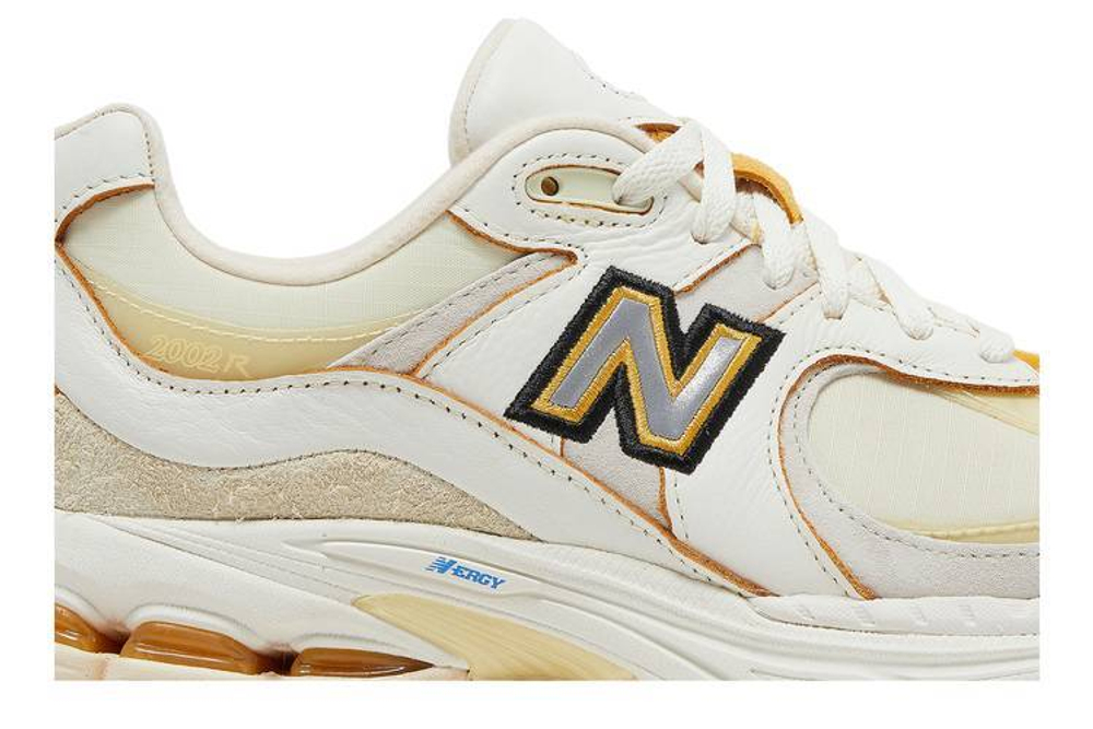 Кроссовки New Balance Nb 2002R Conversations Amongst Us