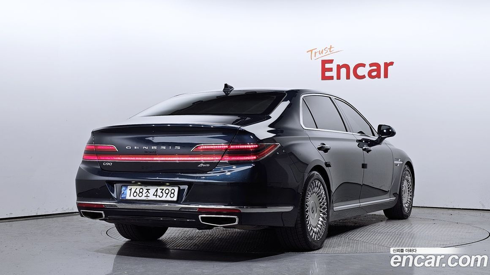 Genesis G90 3.3 T AWD (11.2020)