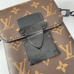 Сумка через плечо Louis Vuitton S-Lock