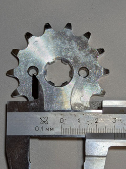 Звезда ведущая 428-14 для мотоцикла, мопеда, питбайка (139FMB, 147FMH, 152FMH, 50-110 сс)