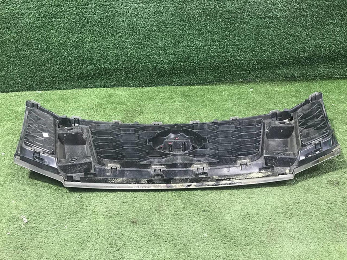 Решетка радиатора Nissan Terrano 3 D10 (2014-2022)