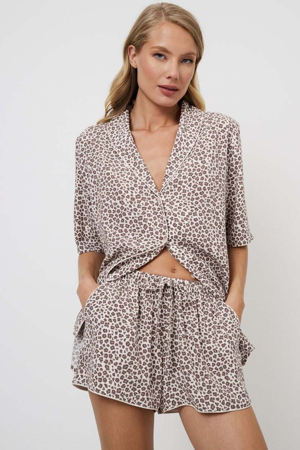 LUMIELLE Пижама женская с шортами