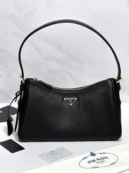 Сумка Prada Aimee черная