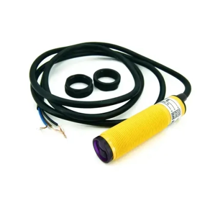 Оптический датчик М18, дистанция 300мм NPN NO (E3F-DS30C4)