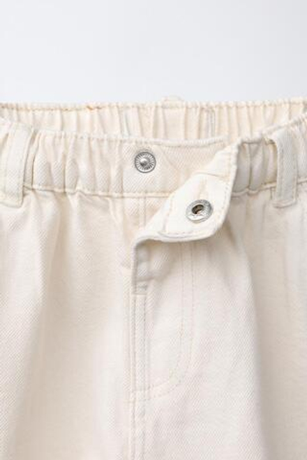 ZARA БРЮКИ ИЗ САРЖИ С ВЫШИВКОЙ TOY STORY © DISNEY PIXAR, ЭКРЮ