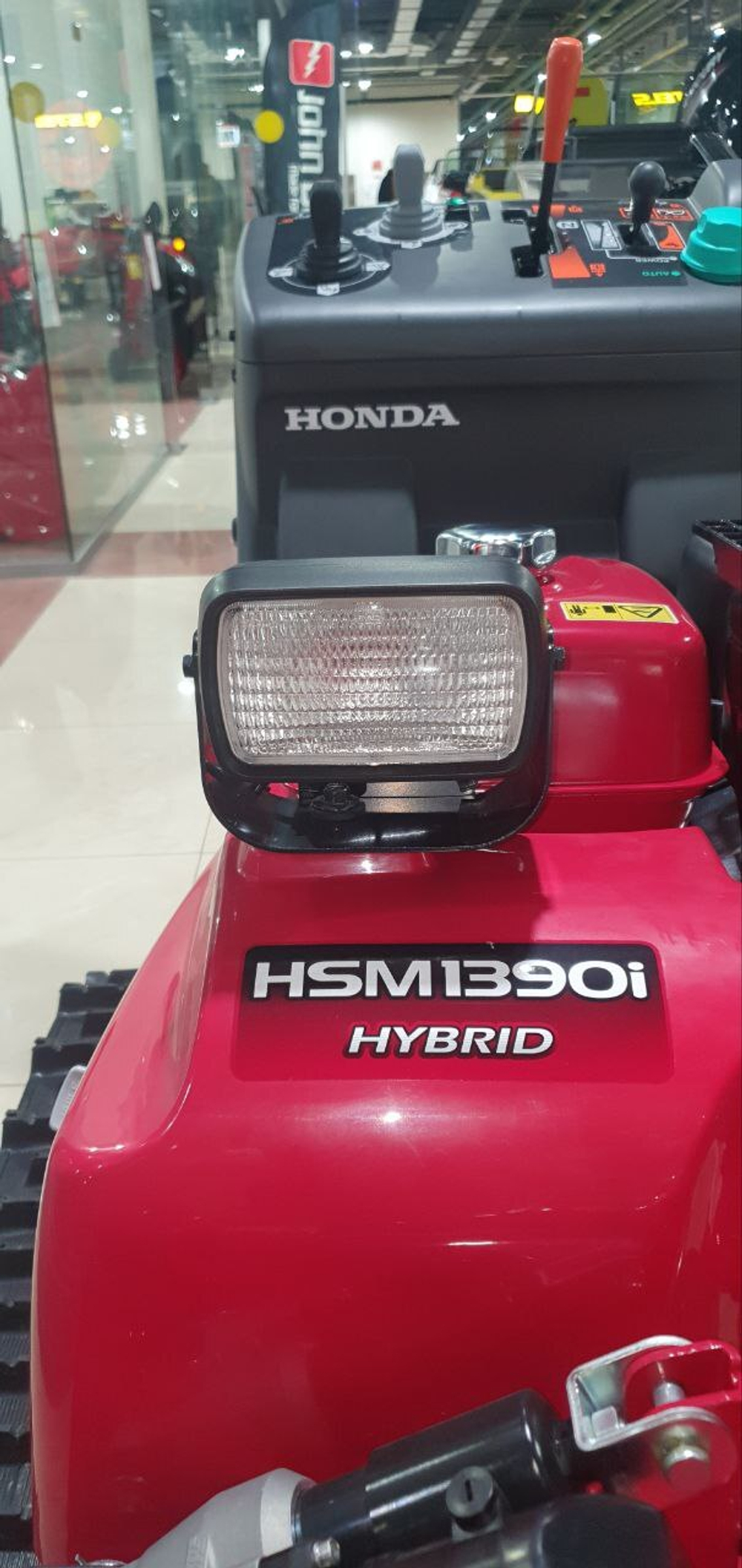 Снегоуборщик Honda HSM 1390 IK2 ETDR
