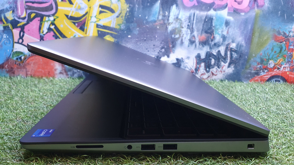 Ноутбук Dell i7-11/32Gb/T1200 -Gb/FHD/Precision 7560 [7560-7302]/Windows 10