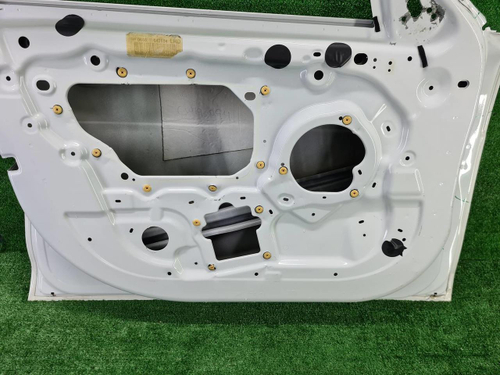 Дверь передняя левая Jaguar XE (2015-н.в.)