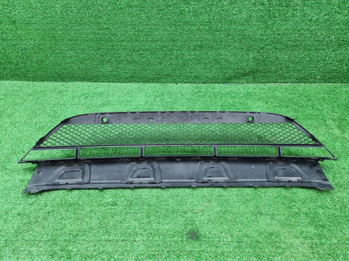 Решетка перед. бампера Mercedes GLC X253 15-19 AMG