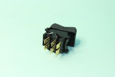 Переключатель-клавиша фонарей габаритных