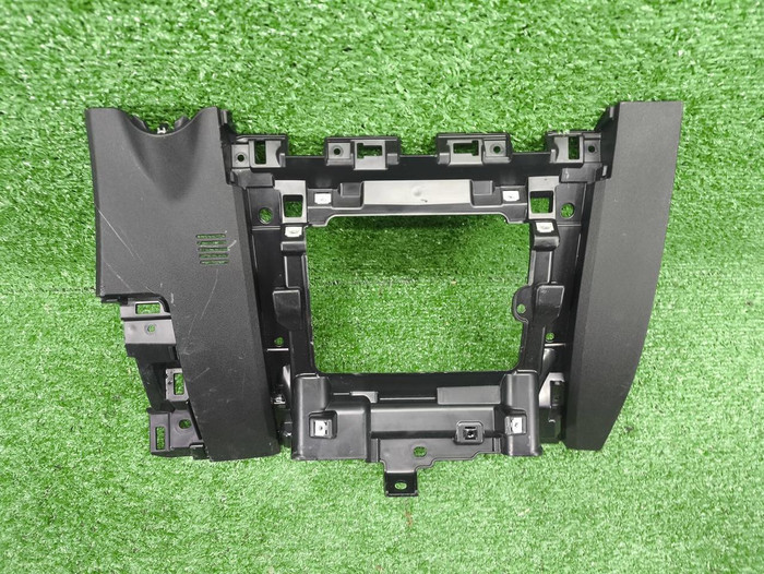 Накладка торпедо Omoda C5 (2022-н.в.)