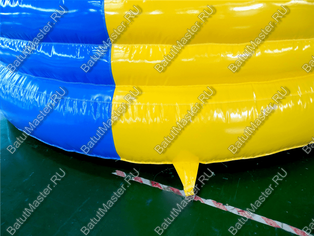 Скалодром "Покоритель вершин" 6*6*5 м