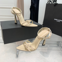 Saint Laurent Pumps