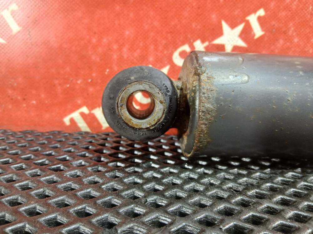 Амортизатор задний