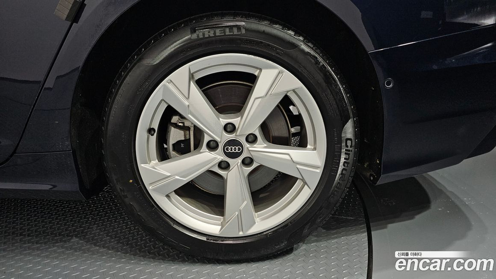 Audi A6 (C8) 45 TFSI (11.2021)