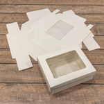 Коробка Для конфет сборная 20х16х7 см с окошком (Белый, Крафт)