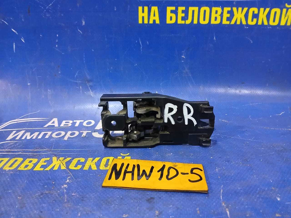 Ручка двери задней правой салонная TOYOTA PRIUS 1998