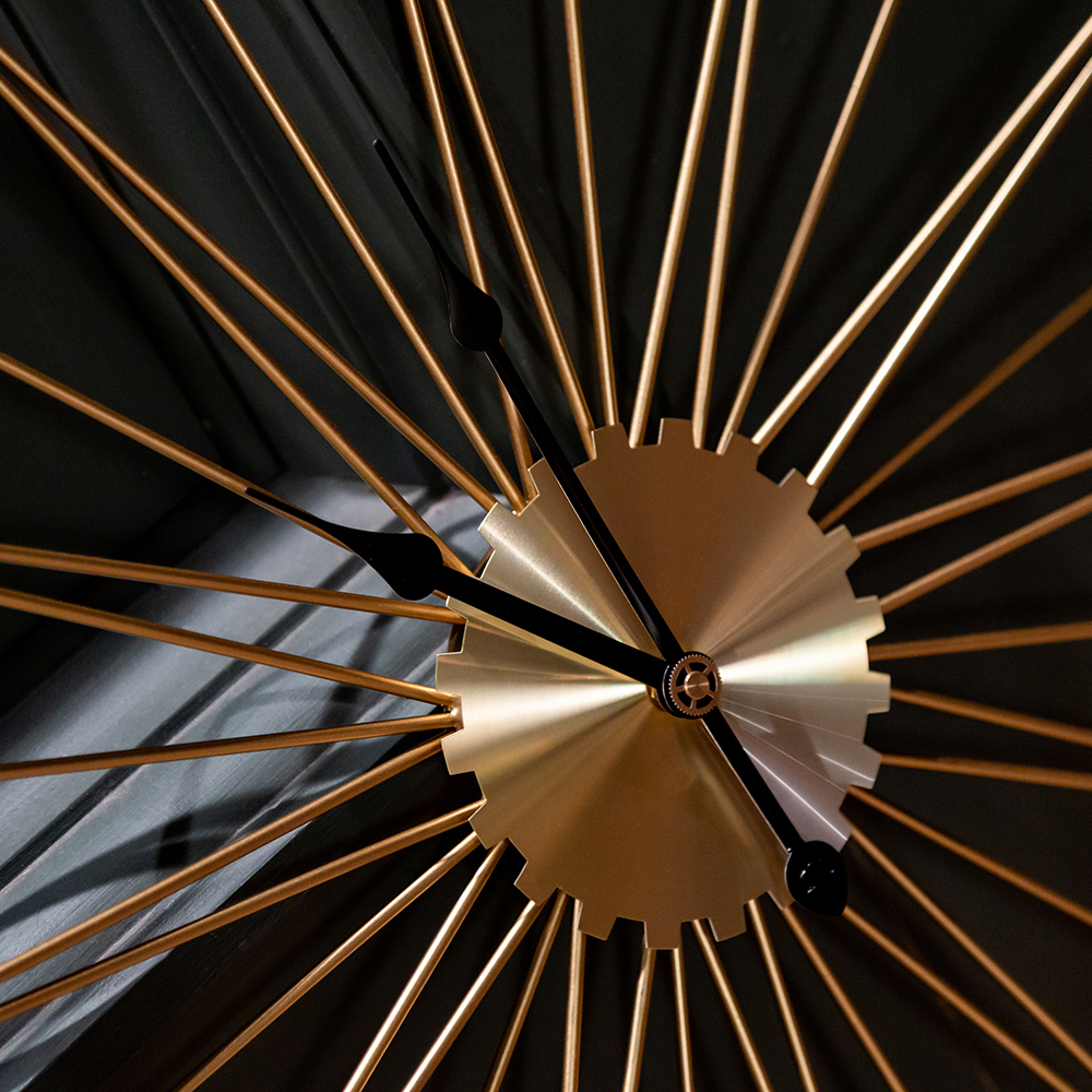 Часы настенные Объект мечты Даниэль