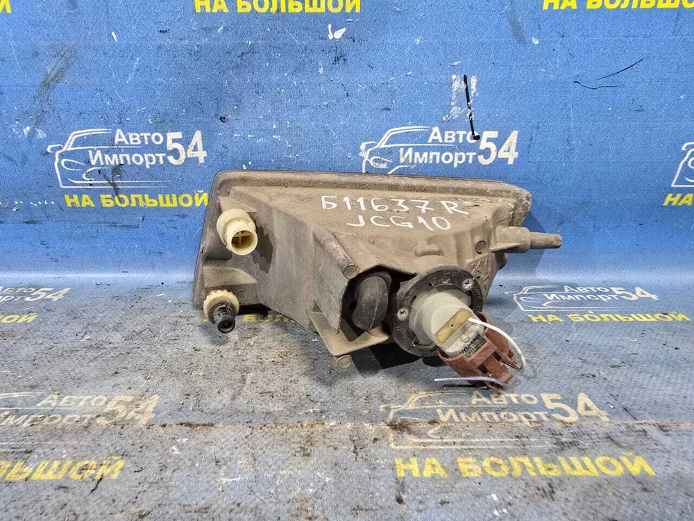 Туманка правая TOYOTA PROGRES 2001-2007