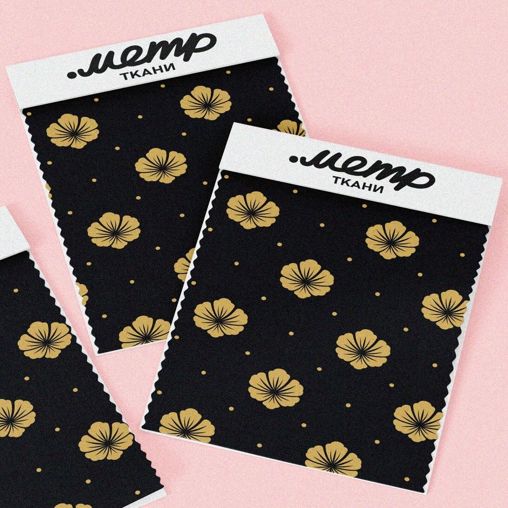 Ткань таффета золотистые цветы на чёрном