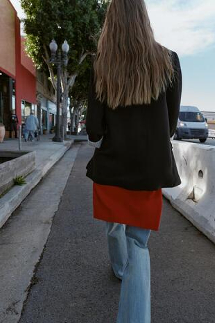 ZARA БЛЕЙЗЕР С ПРИНТОМ НА МАНЖЕТАХ, ЧЕРНЫЙ