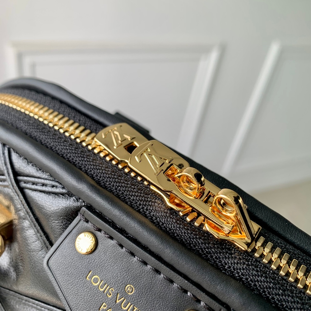 Louis Vuitton Alma BB